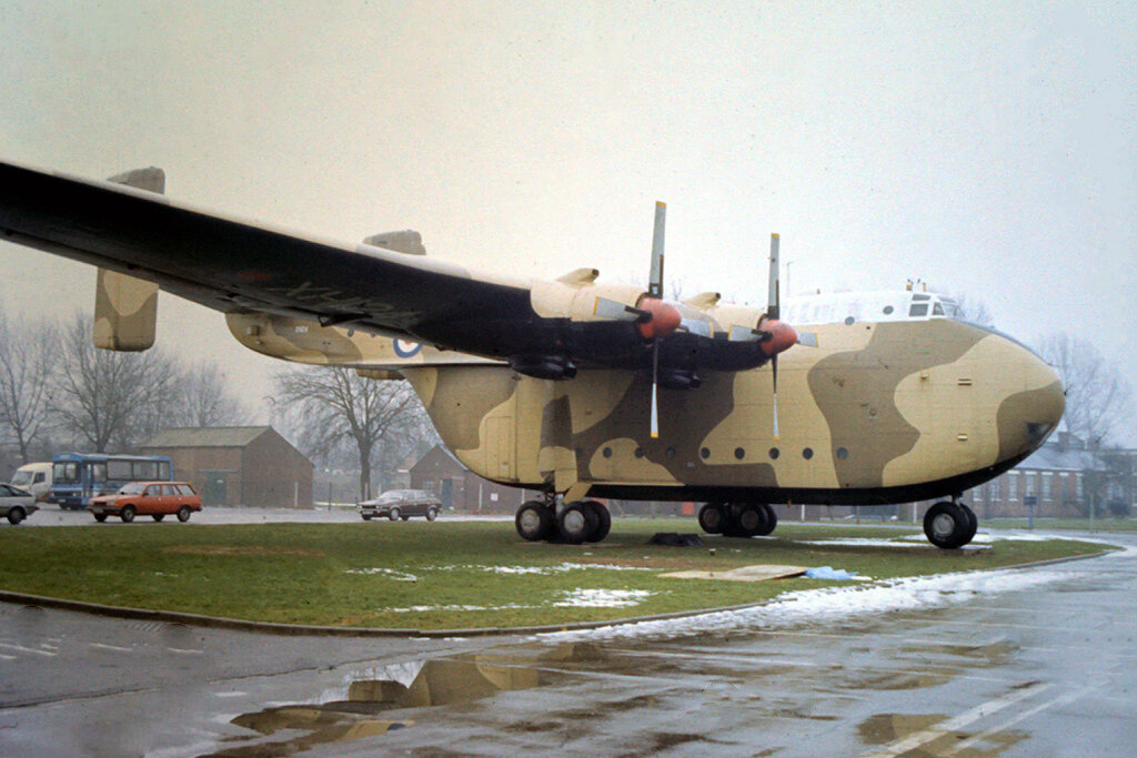 blackburn beverley XB259 - Page 2 - Aviation - HMVF - Historic Military ...