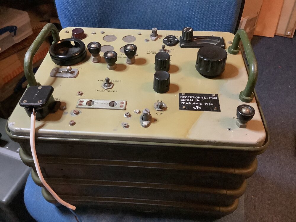 R109 Reception set - HMVF Classifieds - HMVF - Historic Military ...
